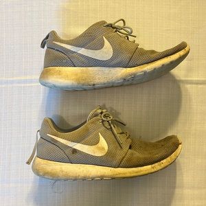 Nike Roshe ‘Wolf Grey 🐺’ beaters